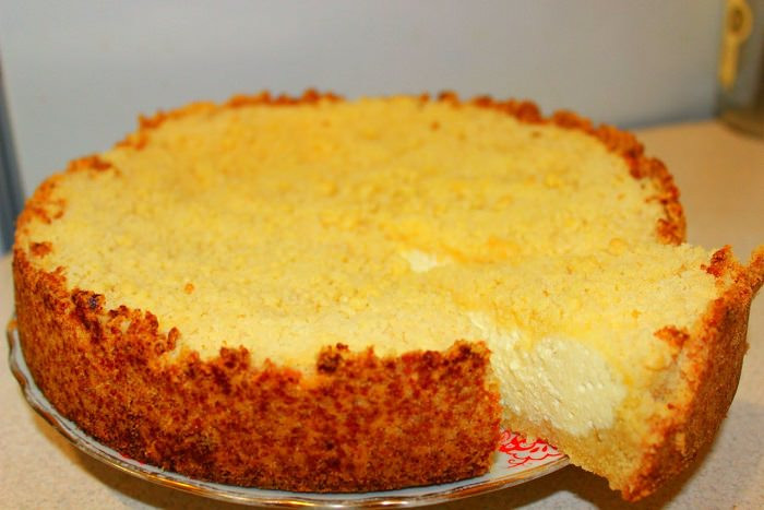 Пирог с творожной начинкой: нежный вкус и легкость приготовления