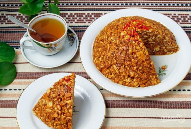 Как приготовить торт муравейник со сгущенкой?