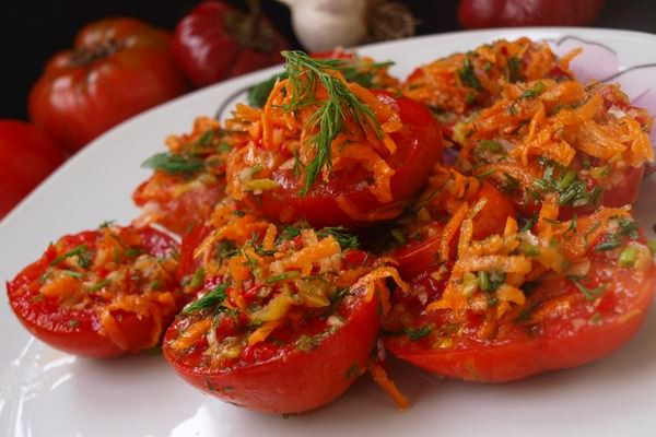 Острые помидоры маринованные по корейски – быстро и очень вкусно!