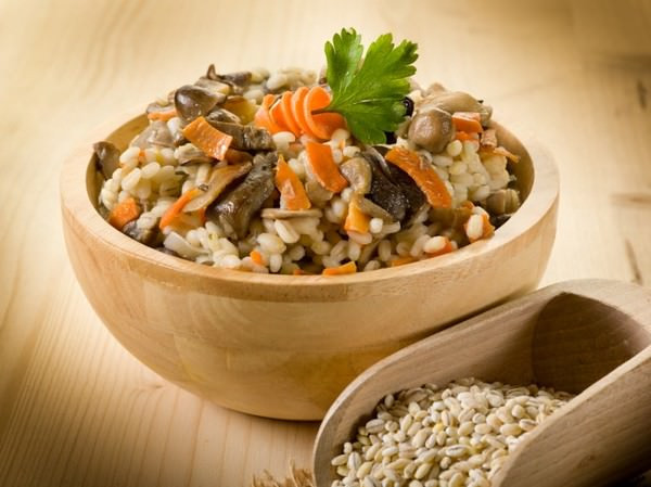 Вкуснейшая перловка с грибами, луком и морковью