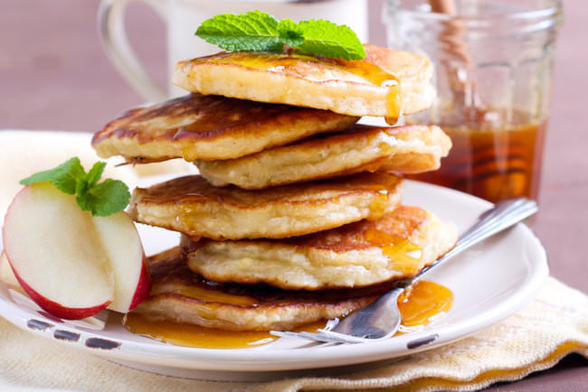 Рецепт оладушек: как приготовить вкуснейшее блюдо за 20 минут