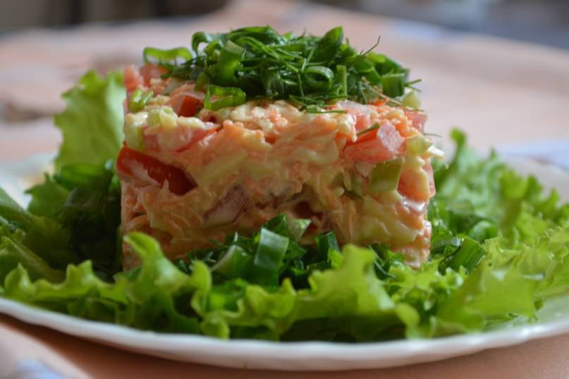 Салат с корейской морковью — пикантность и очарование вкуса